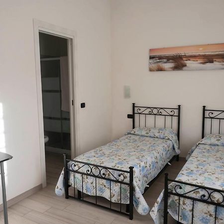 Il Giardino Dell'Eden Bed and Breakfast Acilia Εξωτερικό φωτογραφία