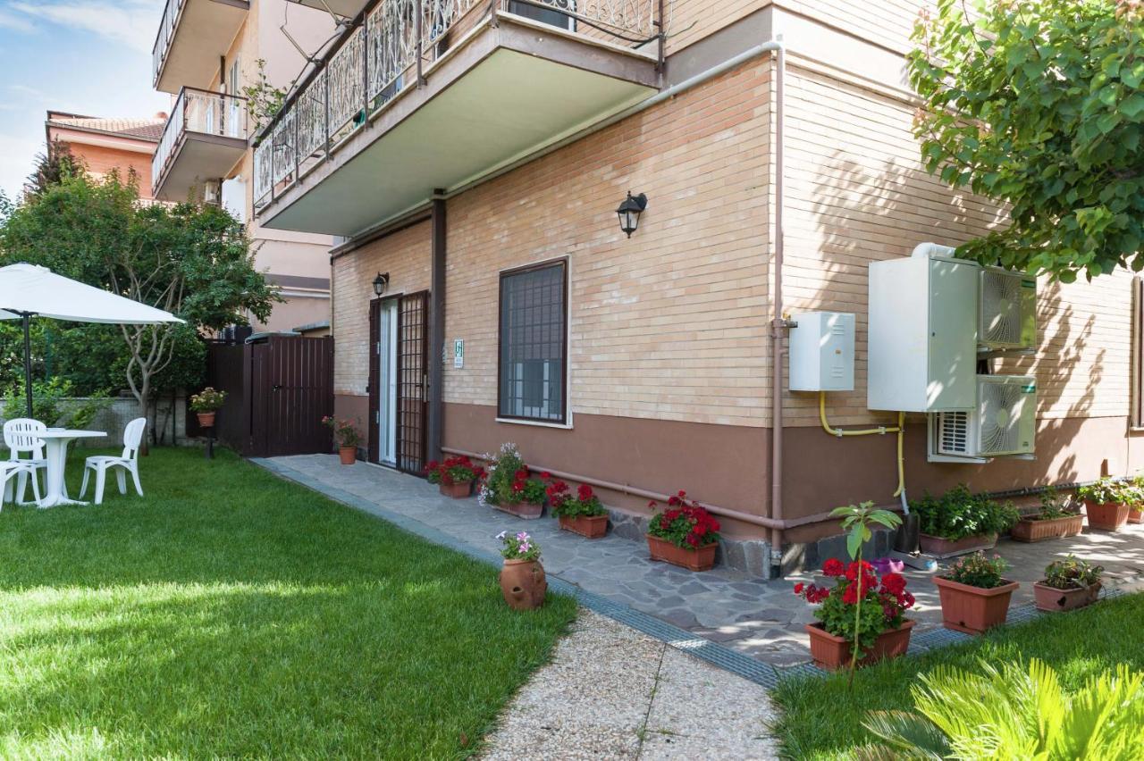 Il Giardino Dell'Eden Bed and Breakfast Acilia Εξωτερικό φωτογραφία